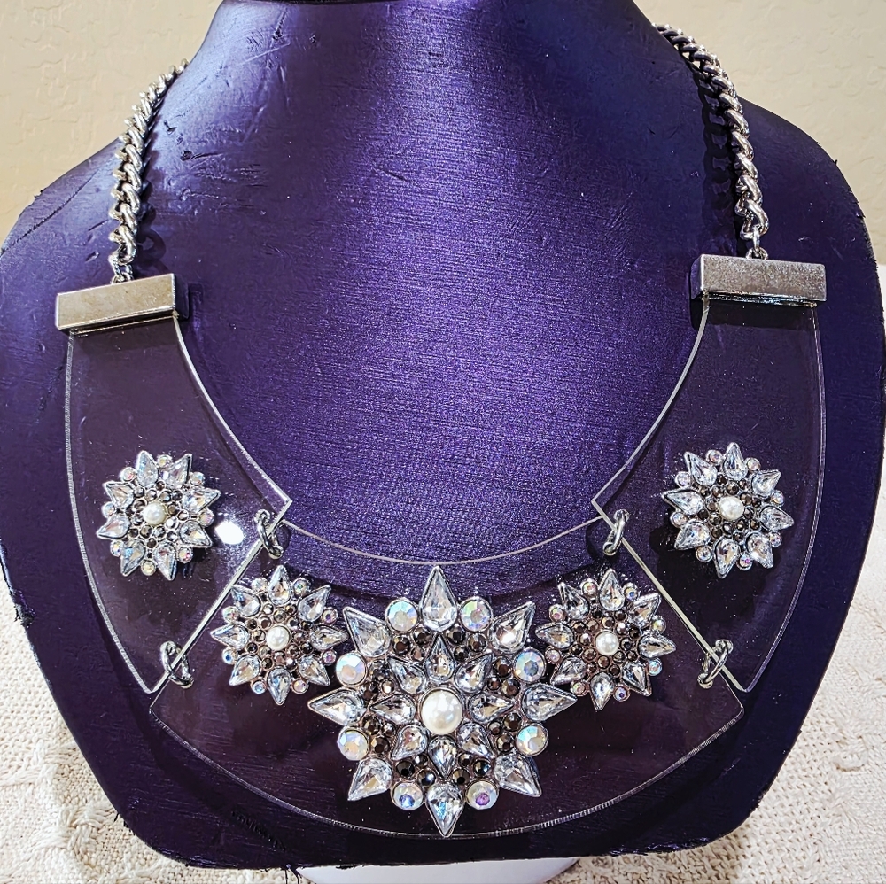 Runway OFAK Silver Pearl Rhinestone Snowflake Statement Acrylic Collar Necklace